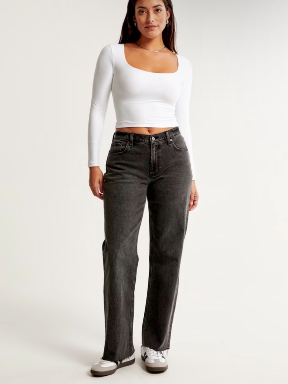 Abercrombie & Fitch The Baggy Low Rise Faded Black Straight Leg Jeans Raw hem